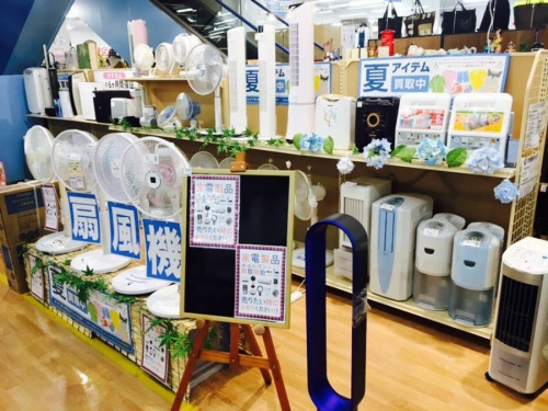 生活家電の扇風機　除湿機