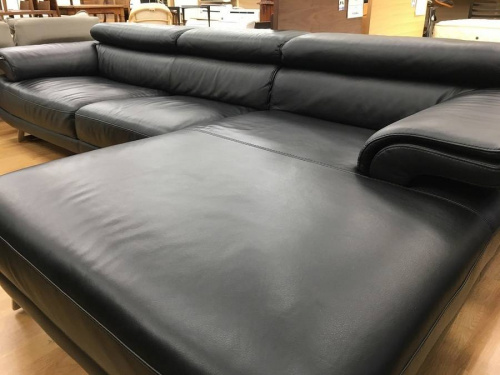 家具のソファー