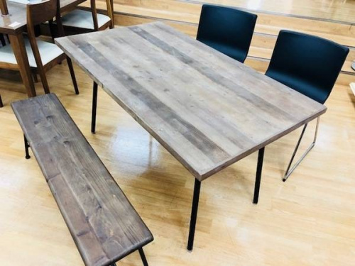 家具のダイニングセット