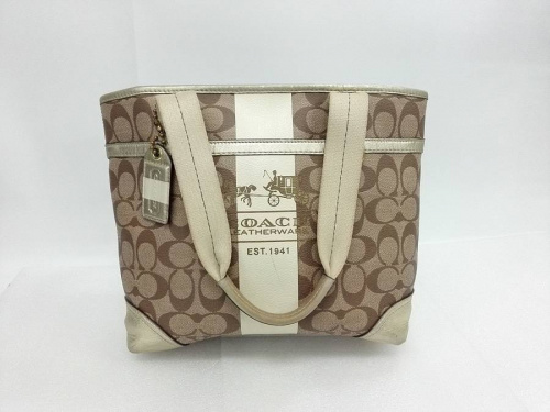 ブランド　バックのバッグ