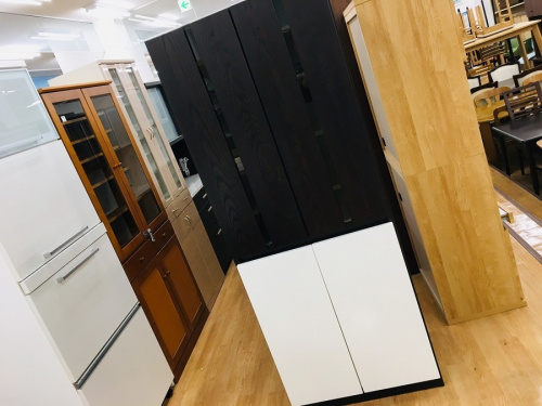 神戸　中古　家具　買取の中古食器棚　神戸