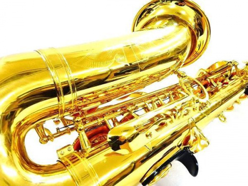 楽器のサックス