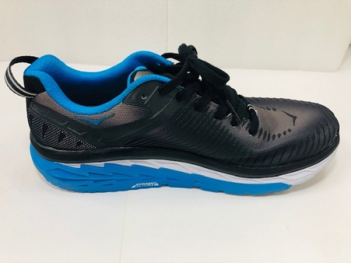 ランニングシューズのHOKAONEONE