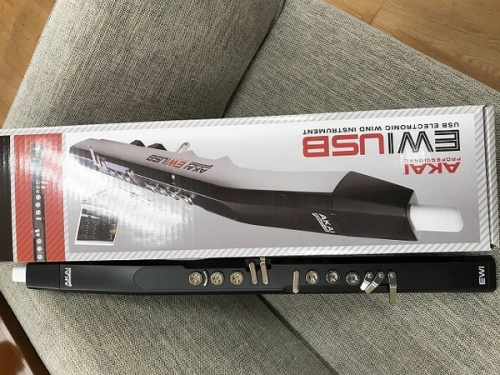 EWIUSBの神戸新長田店