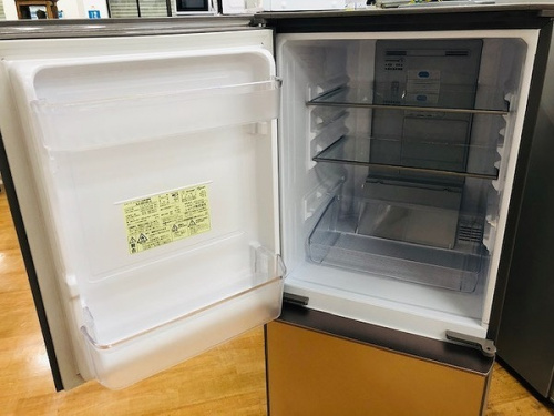 冷蔵庫の2ドア冷蔵庫