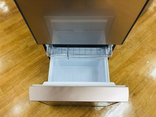 2ドア冷蔵庫のSHARP