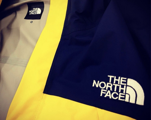 アウトドア用品　神戸のTHE NORTH FACE