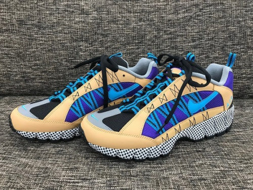 スニーカーの中古 靴 買取