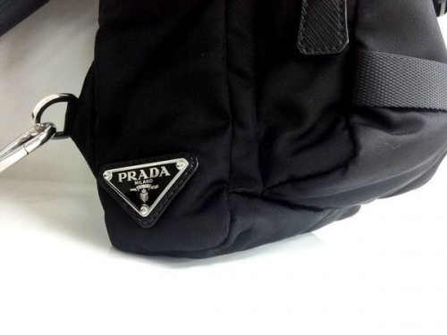 PRADAのブランド　中古　販売