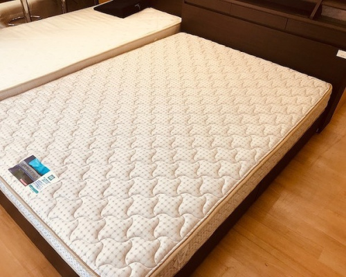 神戸　中古家具のチェア　中古　