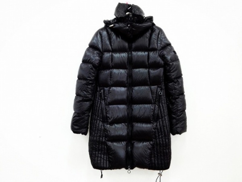 ダウンジャケットのブランド　中古　販売