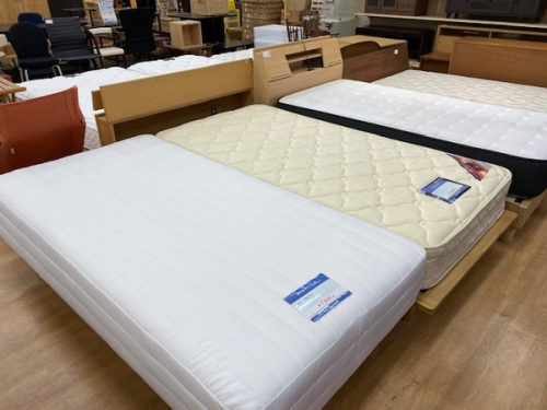 家具 販売 のベッド 中古