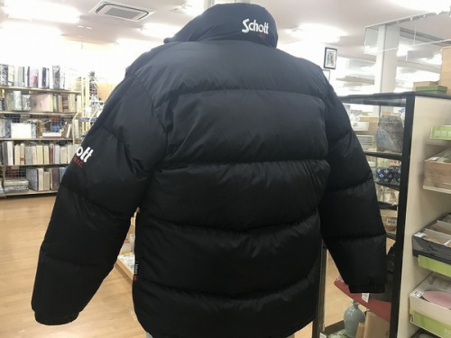 ダウンジャケットのSchotto