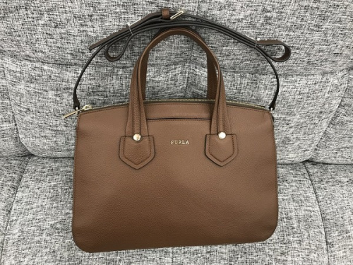 【FURLA】の2wayバック