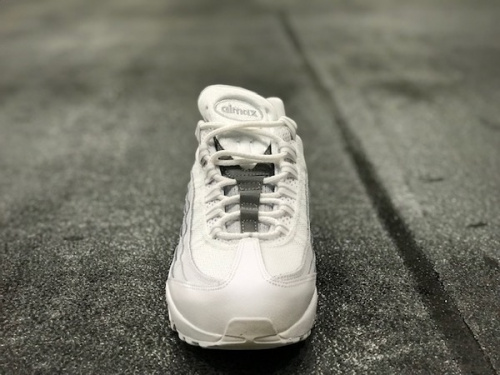 NIKE スニーカーのブランド 販売 神戸新長田