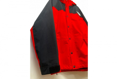 服 買取 中古のスニーカー 買取 神戸 神戸