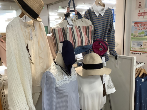 服　販売　中古の服　買取　中古