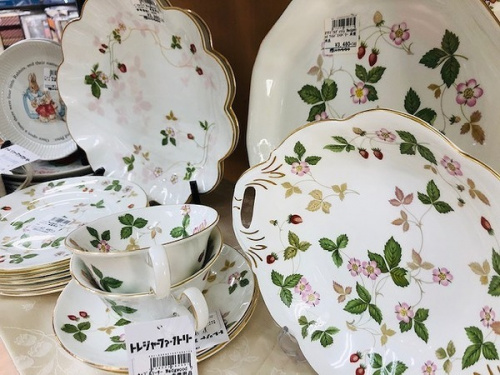 食器　中古　神戸