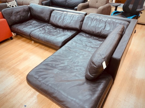 中古家具地域最大級!!】ACTUS(アクタス)のカウチソファー入荷しました 