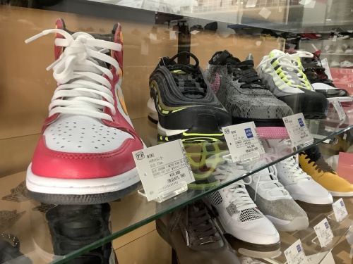 靴　販売　神戸の古着　販売　神戸