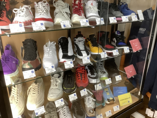 スニーカーのNIKE買取
