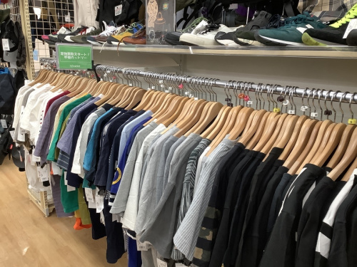 スニーカー買取の衣類買取