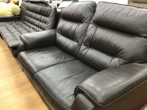 チェストのソファ