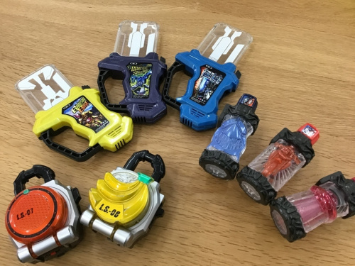 変身ベルトのヌイグルミ