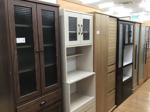 ソファーのチェスト