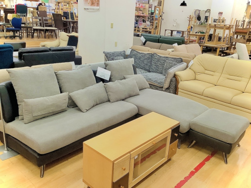 中古家具のソファー
