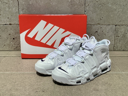 スニーカー中古のスニーカー古着