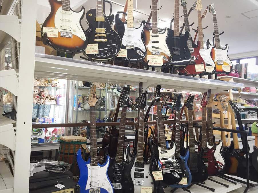 練馬店】VOXのエレキギター(アンプ内蔵) APACHE-? が入荷 練馬店】VOXのエレキギター(アンプ内蔵) APACHE-? が入荷