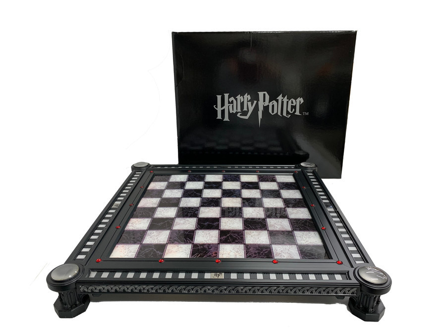 HARRY POTTER(ハリーポッター)のチェスセットを買取入荷しま HARRY POTTER(ハリーポッター)のチェスセットを買取入荷しま