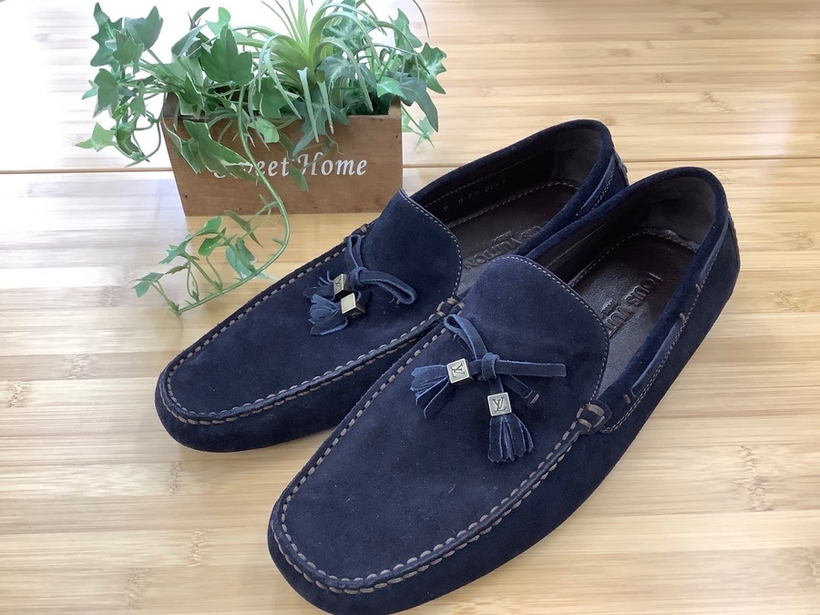 LOUIS VUITTON（ルイヴィトン）のタッセルスウェードドライビング