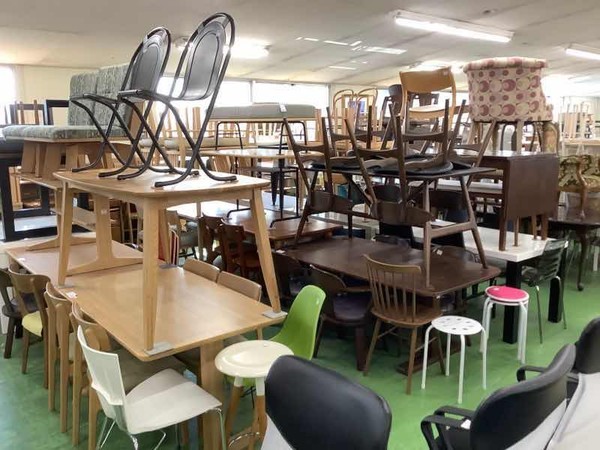 ACTUS（アクタス）の2人掛けソファー【JARVI】を買取入荷しま