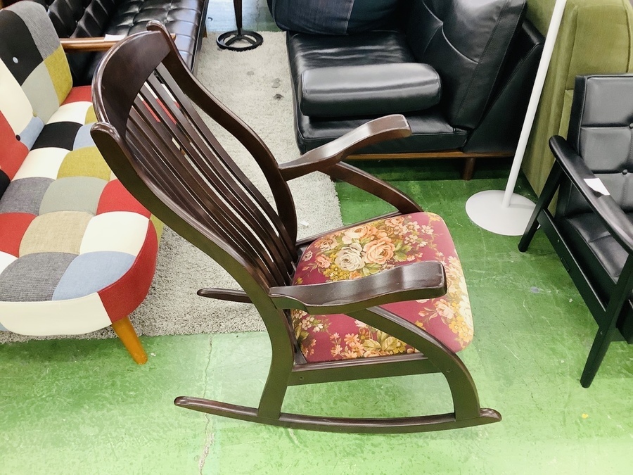 shirakawa（シラカワ）のロッキングチェアを買取入荷いたしました