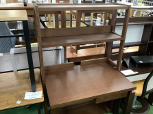 中古家具を買うならトレファク！ karimokuのデスクとチェアをご紹介！