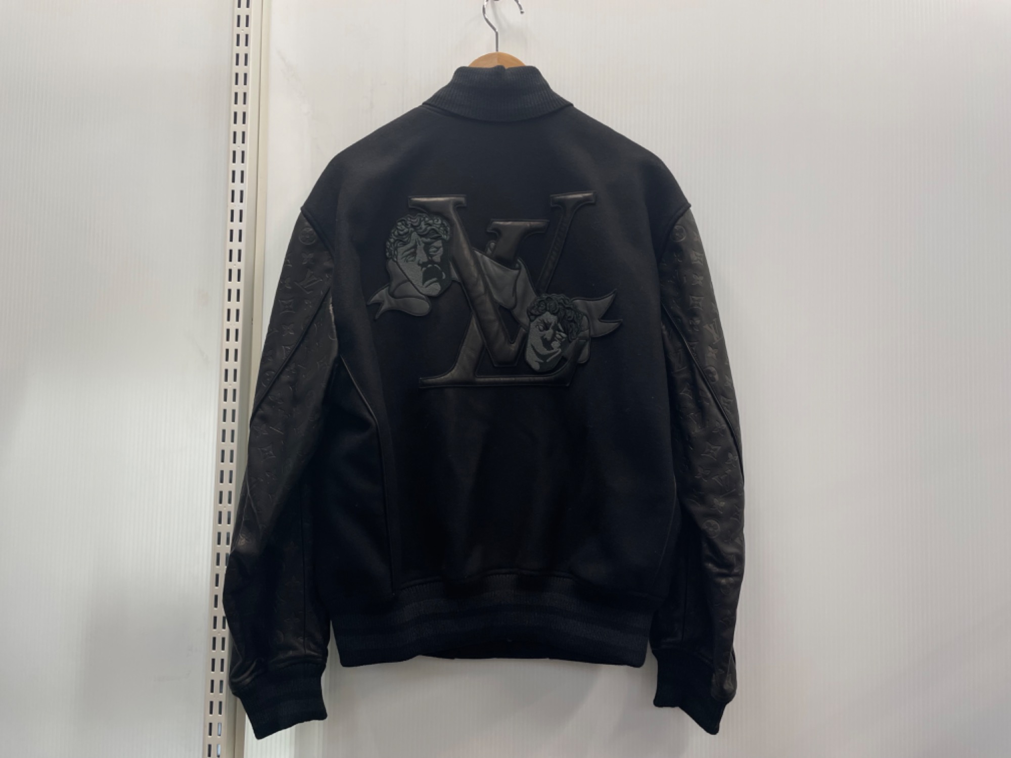 LOUIS VUITTON(ルイ・ヴィトン) スタジャン】が入荷しました！｜2024年