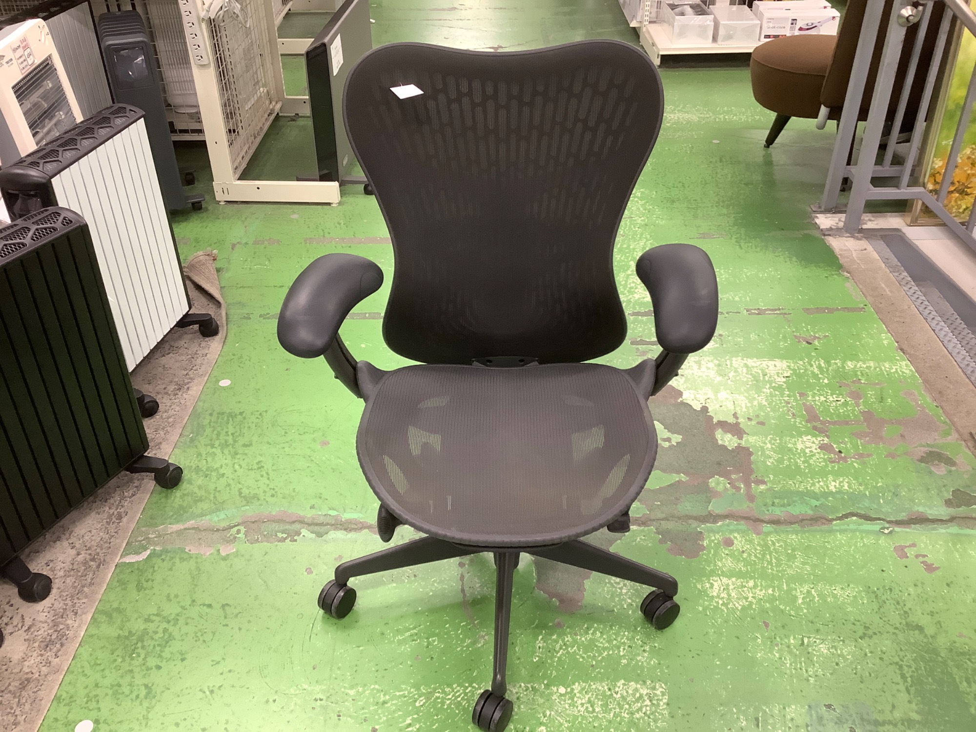 新生活準備はお早めに】Herman Miller（ハーマンミラー) ワークチェアー のご紹介！！｜2025年01月25日｜リサイクルショップ  トレジャーファクトリー（トレファク）練馬店