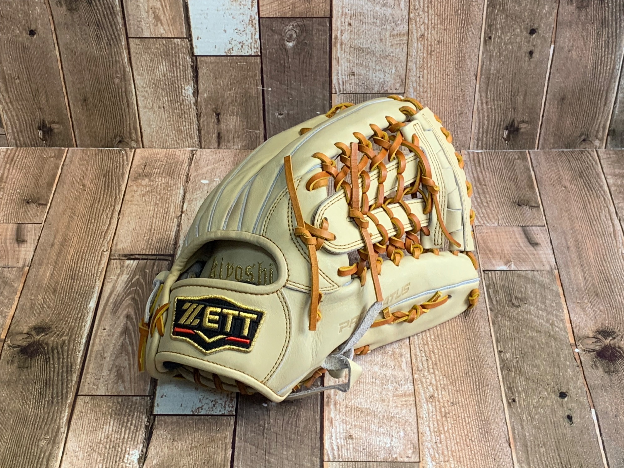 ZETT PROSTATUS (ゼットプロステータス) グローブ】を買取入荷
