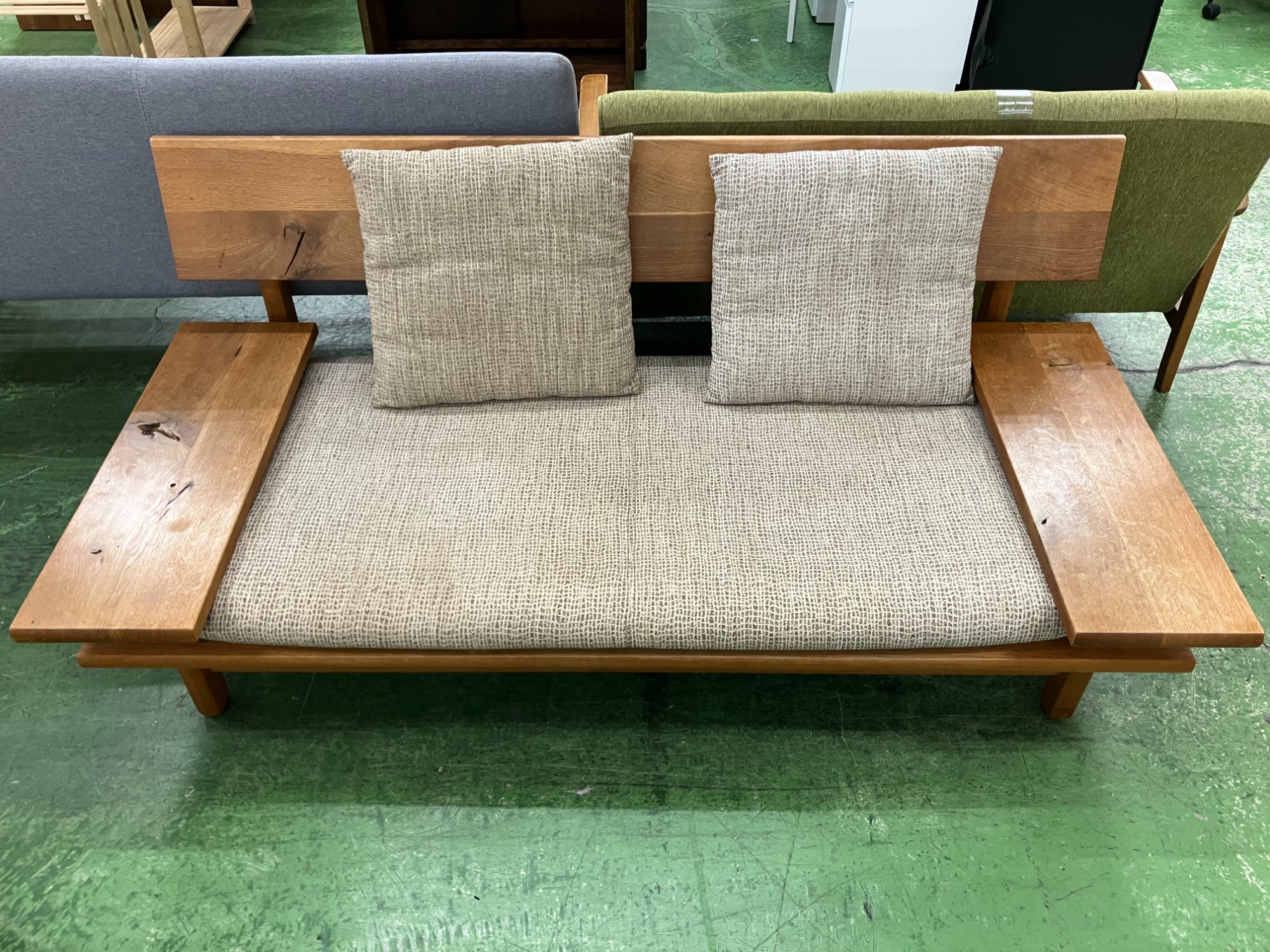 飛騨産業2人掛けソファー買取入荷しました！｜2026年01月09日