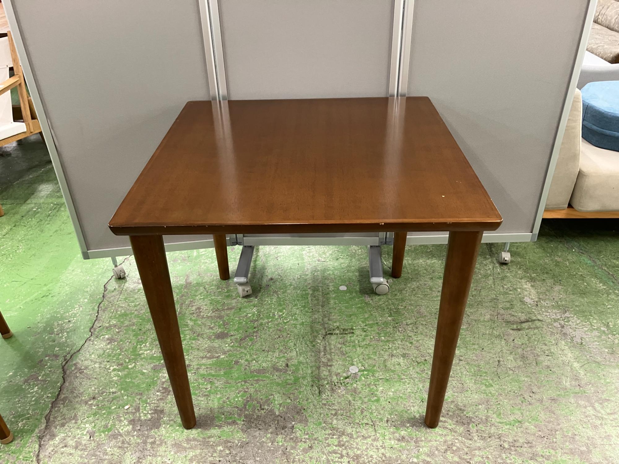 【トレファクイオンタウン上里店】karimokuのダイニング3点セット入荷しました！！ トレファクイオンタウン上里店】karimokuのダイニング3点セット入荷