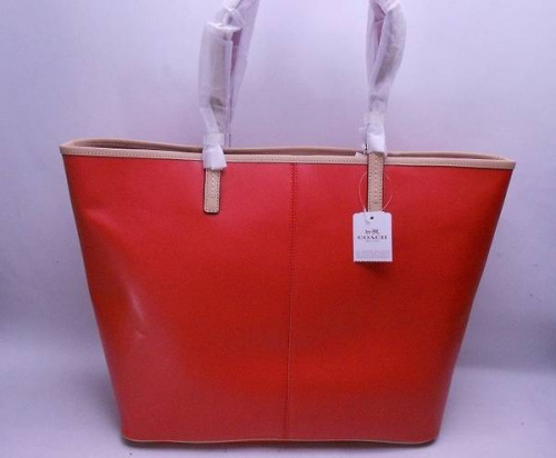 カジュアルバッグのコーチ（COACH）