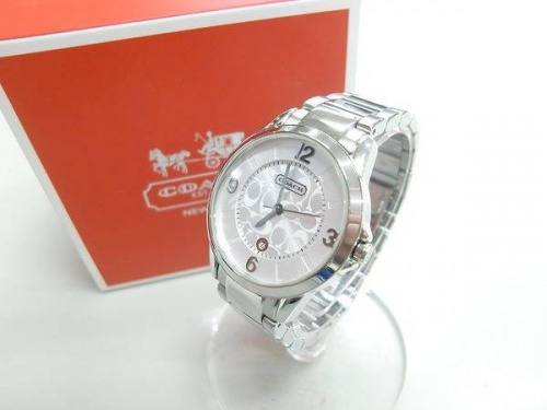 レディースファッションの腕時計