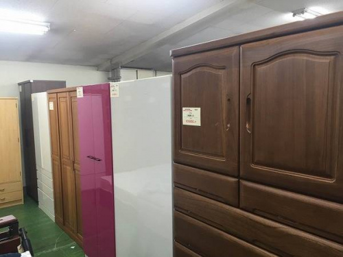 府中家具のブラウン