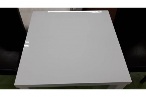 ホワイトのニトリ