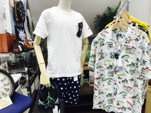 メンズファッションのアロハシャツ