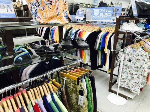 ストローハットのサンダル