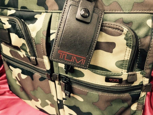 ブランド・ラグジュアリーのトゥミ（TUMI）
