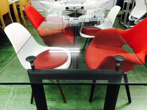 ダイニングのリプロダクト